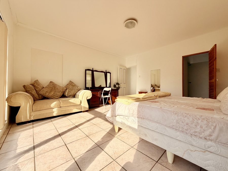 5 Bedroom Property for Sale in Vermont Western Cape
